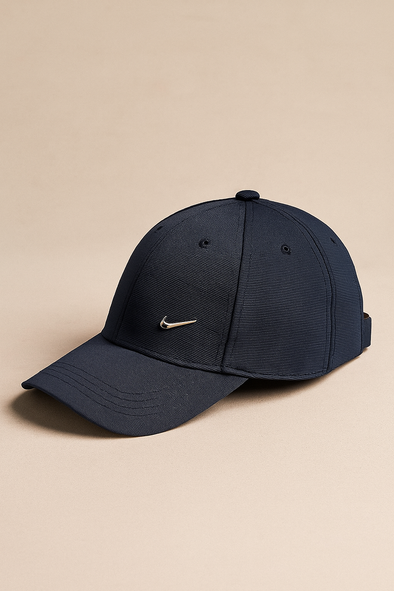 Nikë Club Structured Metal Swoosh Cap- Bue
