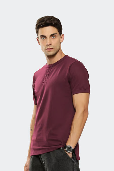 Henleȳ T-shirt- Maroon